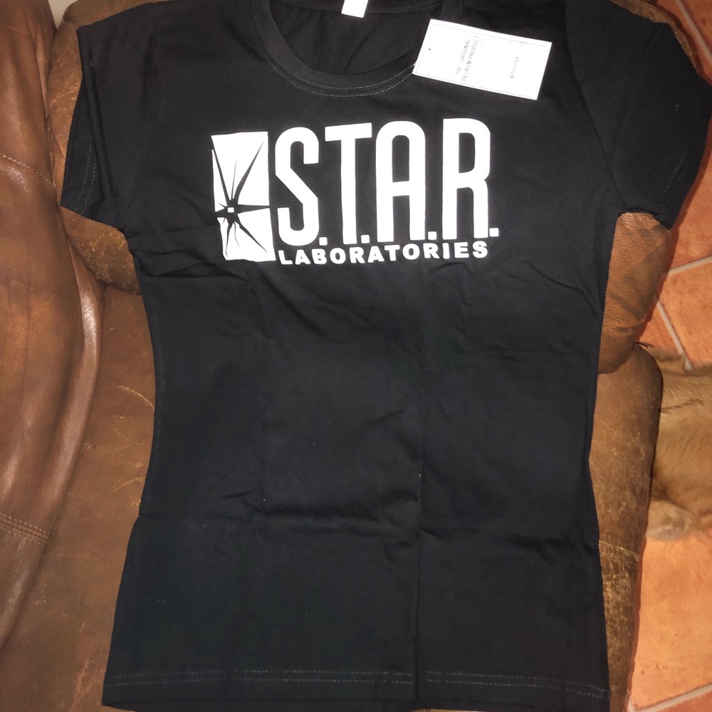 The Flash Star Industries Sm. Shirt NWT